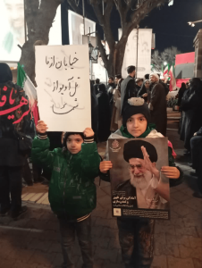 یادگاری های رنگی سنگرِِ خیابان
