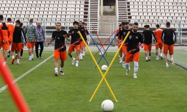 پیگیری تمرینات تراکتور بعد از ۲ روز تعطیلی پیگیری تمرینات تراکتور بعد از ۲ روز تعطیلی