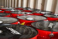 کشف ۱۶۰۰ لیتر روغن موتور تقلبی در تبریز