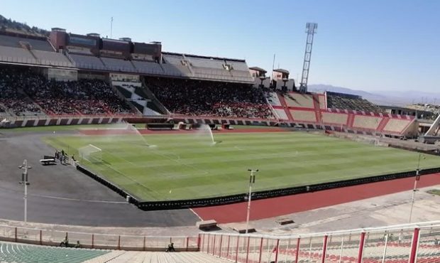 حضور ۱۰ هزار تماشاگر در ورزشگاه یادگار