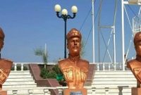 وقتی ژنرال روس ستارهاش را به احترام ۳ سرباز شهید ایرانی کند+ تصاویر وقتی ژنرال روس ستارهاش را به احترام ۳ سرباز شهید ایرانی کند+ تصاویر