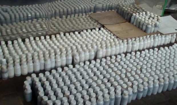 کشف ۲.۸ تن سموم کشاورزی توزیع خارج از شبکه در بناب