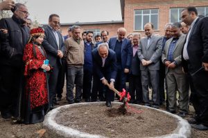 وزیر کار مهمان سرابی ها شد